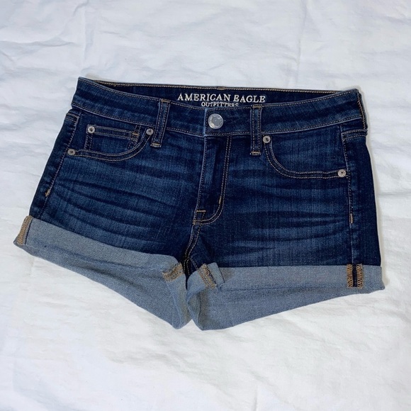 Women’s American Eagle dark blue super‎ stretch roll up hem Jean shorts size 4 - Picture 1 of 16
